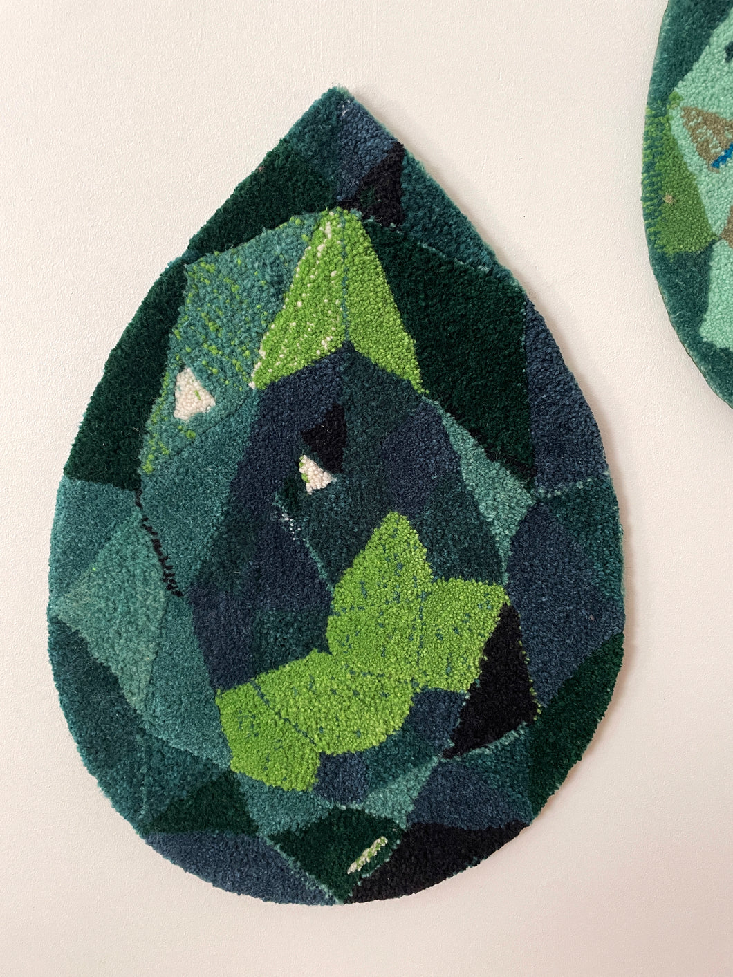 Dark Emerald Pear